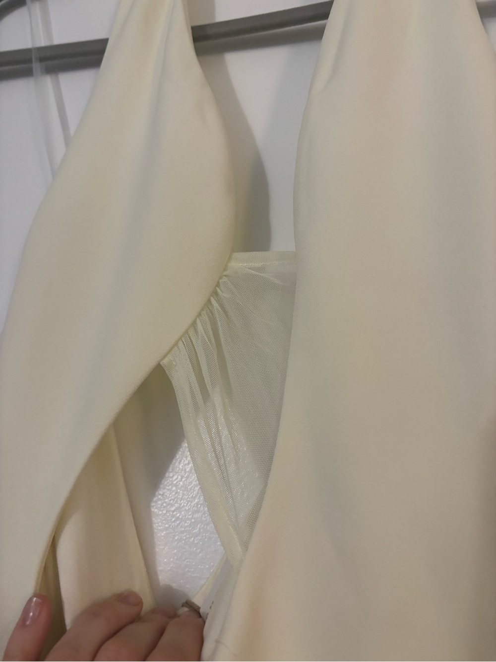 Meshki Aubree Crepe And Mesh Maxi Dress - Halter Cutout Ivory Size Small NWT - Picture 7 of 7